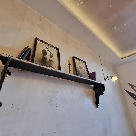 Au Petit Familistère Landrecies, L'authentique. *